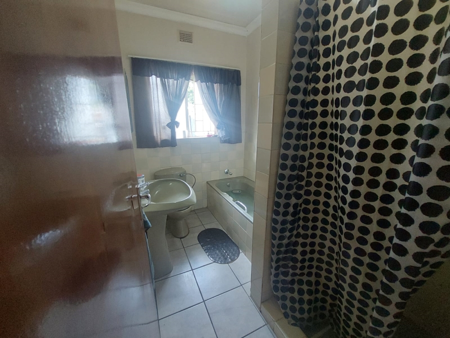 4 Bedroom Property for Sale in Potchefstroom North North West